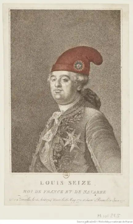 Estampe Louis Seize Roi de France et de Navarre, 1792. Bibliothèque Nationale de France, Paris Portrait gravé de Louis XVI, roi de France et de Navarre. Il est représenté de trois quarts, vêtu d’un habit orné de décorations royales et militaires, et porte un bonnet phrygien rouge, symbole de la Révolution française, orné d’une cocarde tricolore. Sous l’image figure la légende suivante : « Louis Seize, roi de France et de Navarre. Né à Versailles le 23 août 1754, monté sur le trône le 10 mai 1774, et mort à Paris le 21 janvier 1793. »