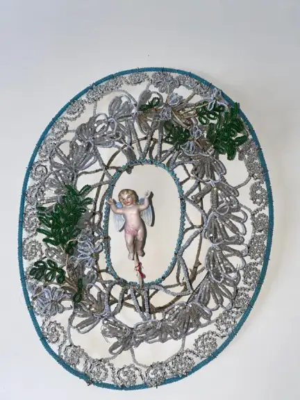 La couronne funéraire étudiée. Collections du Musée de Bouxwiller Pays de Hanau Mathilde BURILLE. 2023