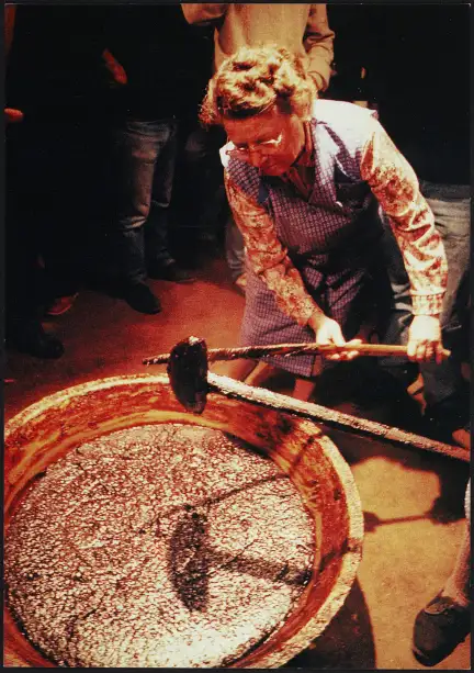 Keirie de pommé, carte postale éditée par Yvon Kervinio (1944-), novembre 1993 – CC BY-SA – Collection du Musée de Bretagne, Rennes